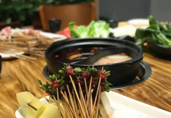 軒貨串串香