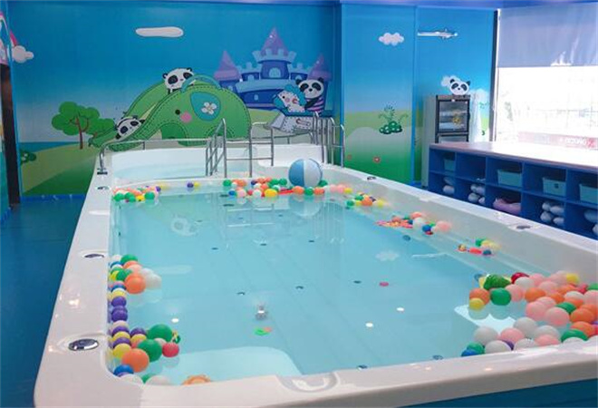 浪花朵朵嬰兒游泳館加盟