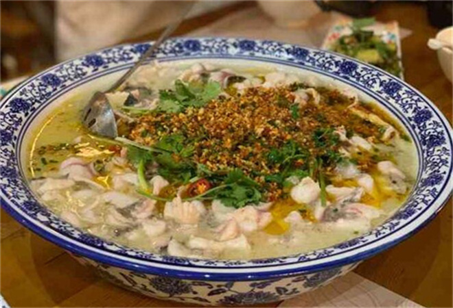 鲁智笙酸菜鱼