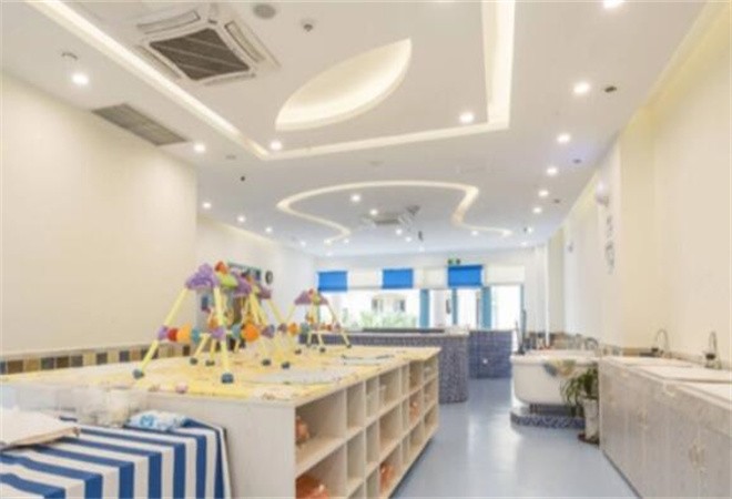 運動小子嬰兒游泳館