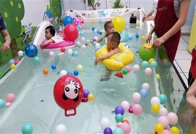 運動小子嬰兒游泳館
