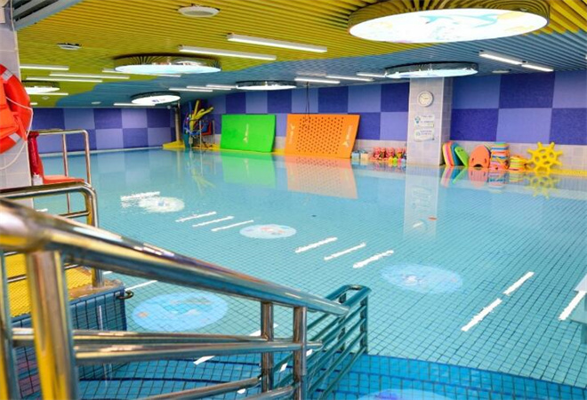 運動小子嬰兒游泳館加盟