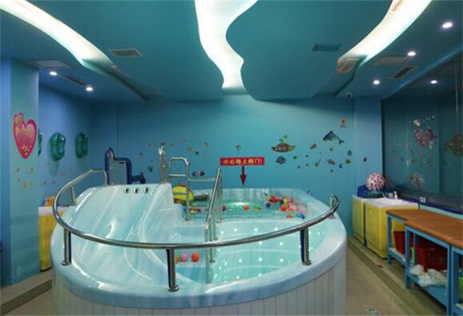 香港KAYI婴儿游泳馆