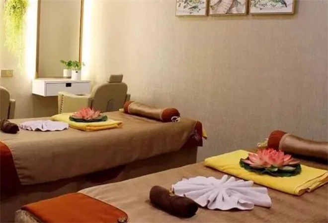 黑絲令養(yǎng)發(fā)spa館