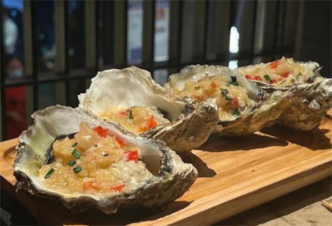 破破烂烂的烤肉店