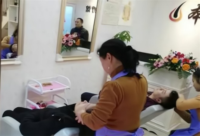 本逸養(yǎng)發(fā)館